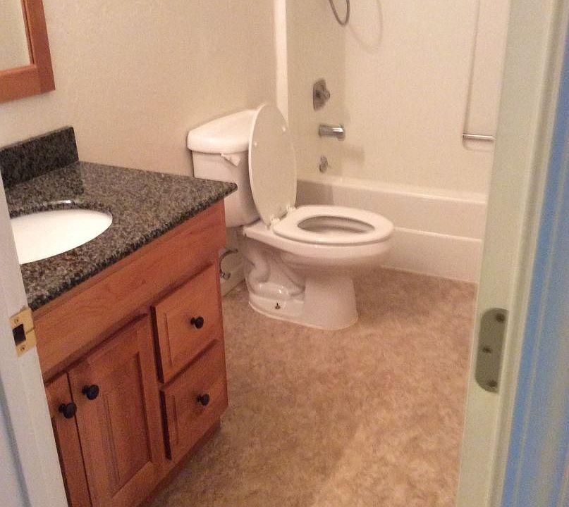 2nd image of 1551 NW Newport Ave APT B