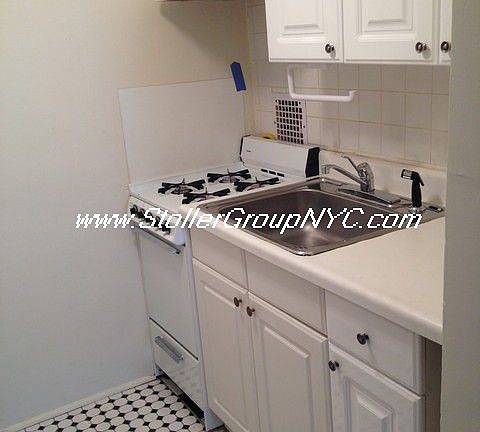 2nd image of 176 7th Ave APT 2B