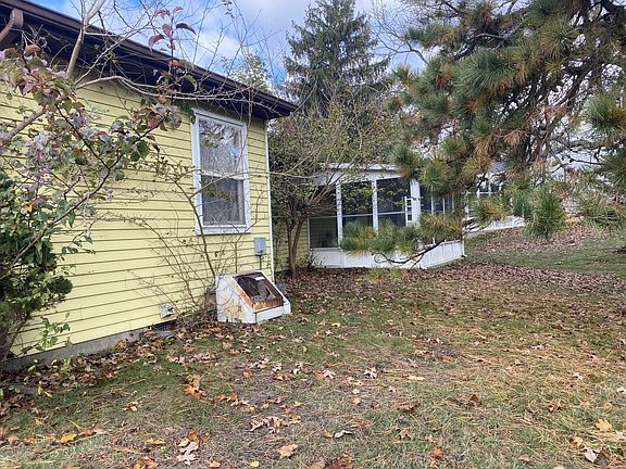 3rd image of 21 Brentwood St #73