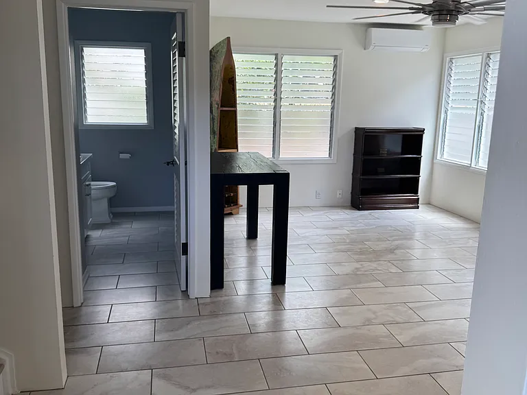 927 Hahaione St — Photo 11