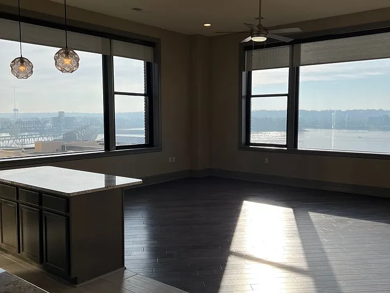 212 Brady St — Photo 31