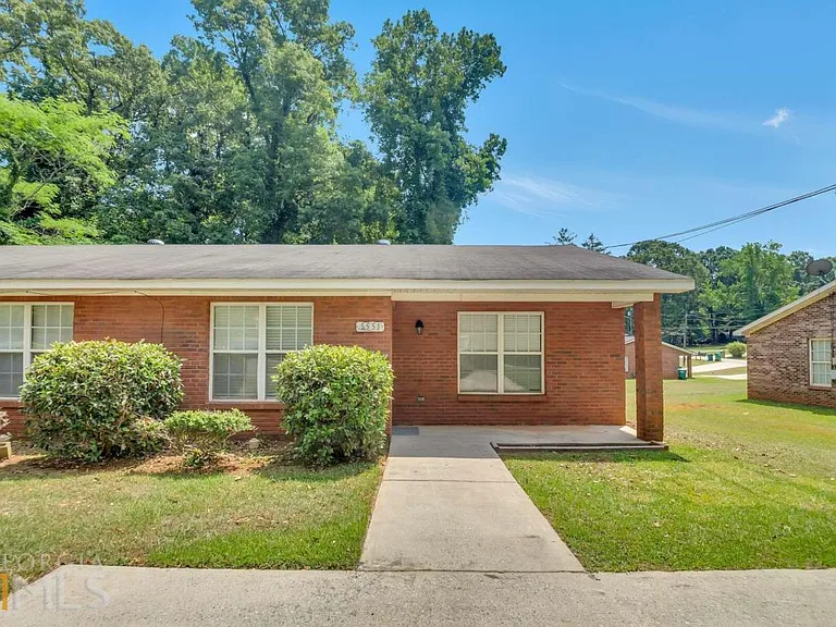 5551 Davis Dr — Photo 15