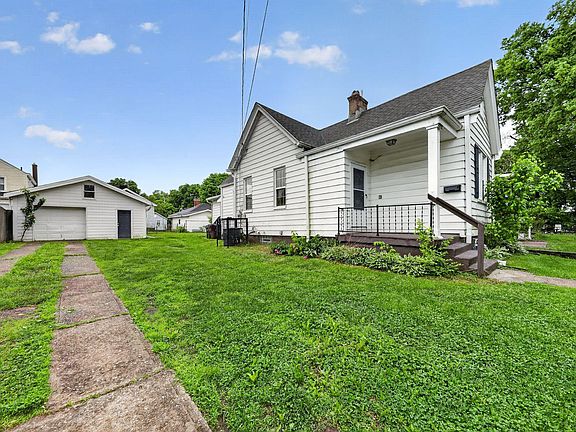 3rd image of 213 Rosedale Ct