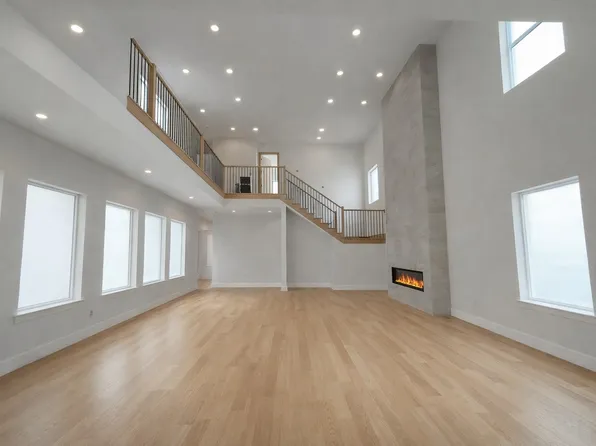 3358 Sylvan Ave, Dallas, TX 75212