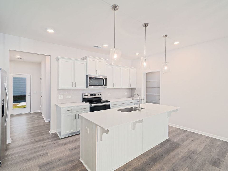 1st image of 439 Avocet Dr
