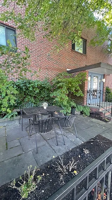 25 Linden Ave #23