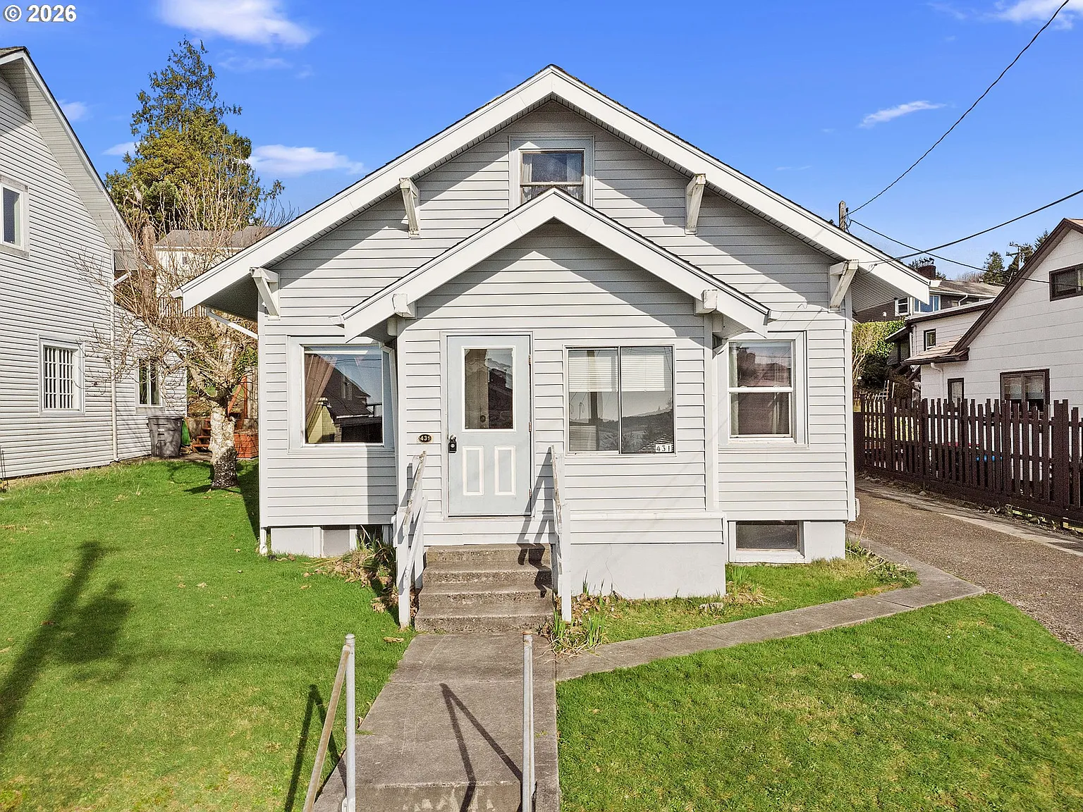 431 Chinook Ave photo 1
