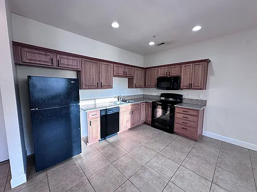 165 Lancaster Dr #2 Photo 1