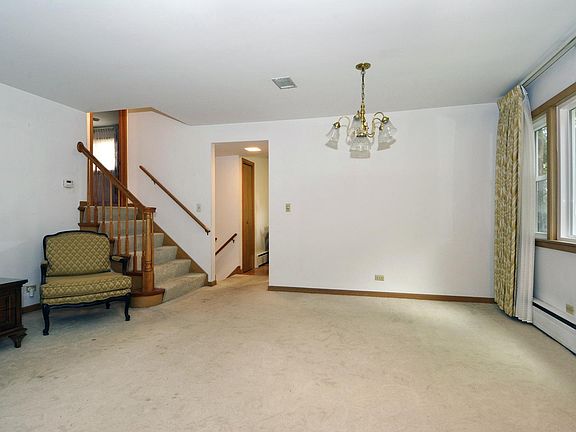 4th image of 223 N Patton Ave