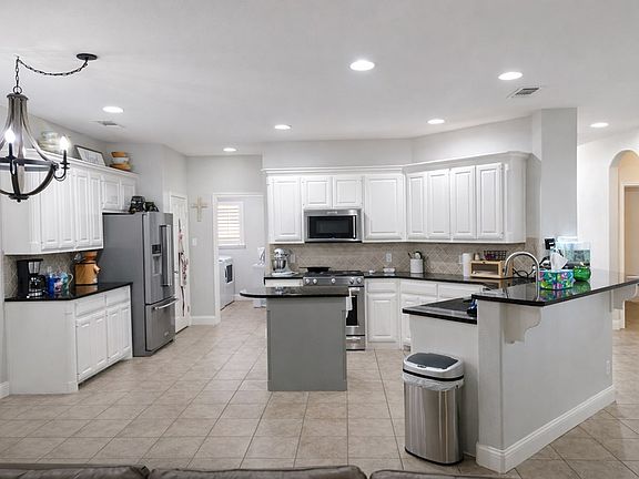 4th image of 2917 Dustin Dr
