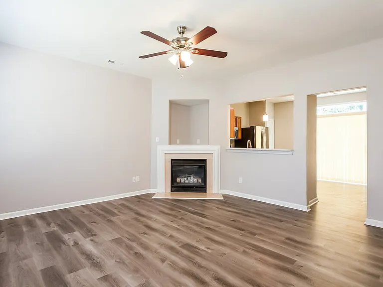 2643 Oasis Ln — Photo 4