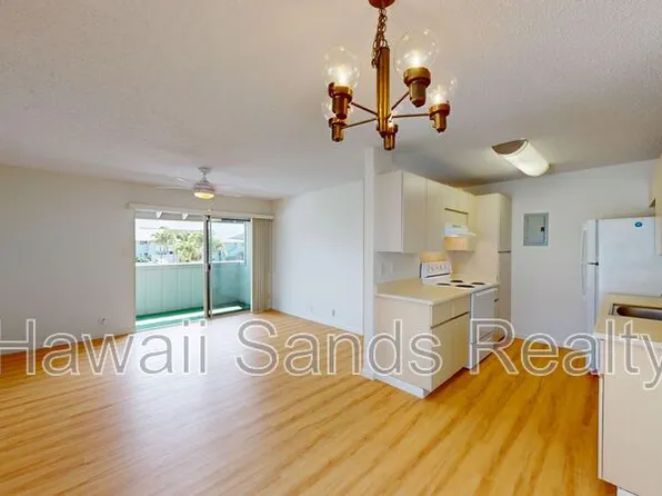 94-1045 Paha Pl APT T8, Waipahu, HI 96797