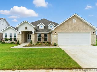 6012 N 28th St, Broken Arrow, OK 74014