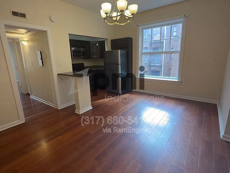 Indy Downtown Colonial Apartments — Photo 54