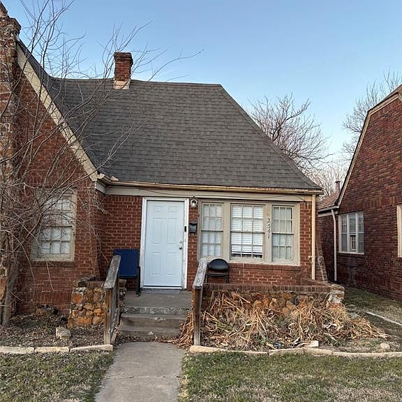 Listing photo 3