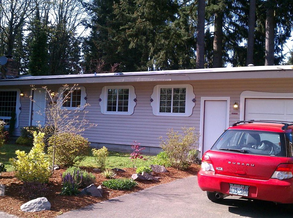 1st image of 10928 NE 118th St
