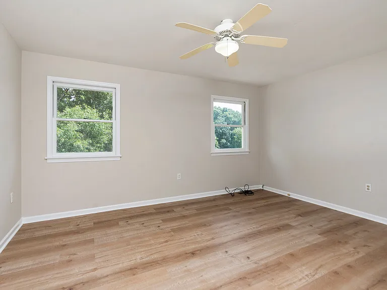 700 Rife Rd #11F — Photo 16