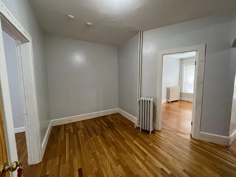 24 Isabella St — Photo 4