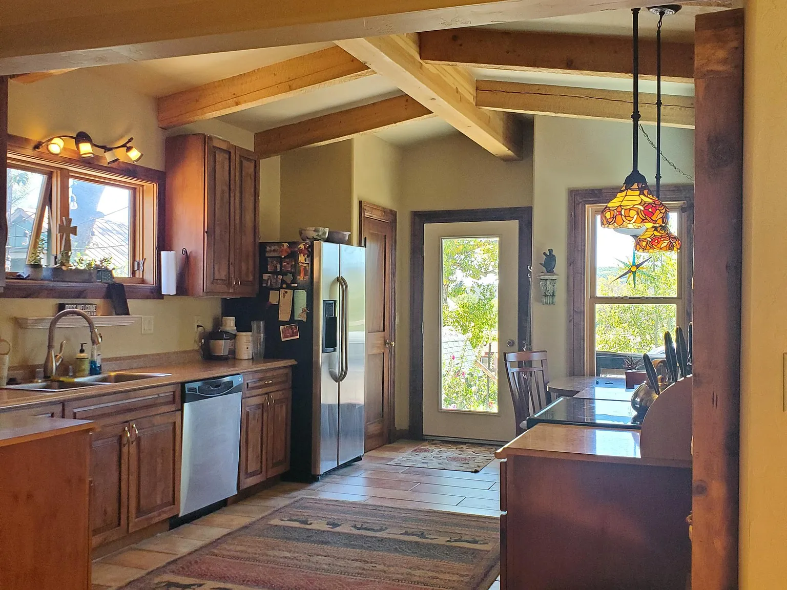 1 bed, 1000 sqft, $1,700 — Photo 3