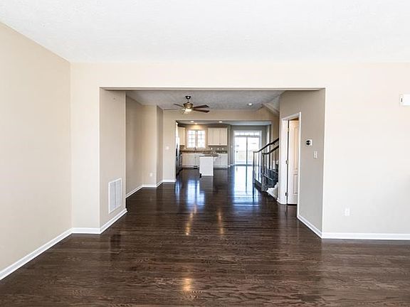 4th image of 224 Eagle Dr