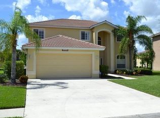 9590 Blue Stone Cir, Fort Myers, FL 33913