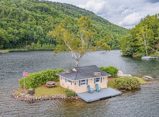 66 County Rd, Woodbury, VT 05681