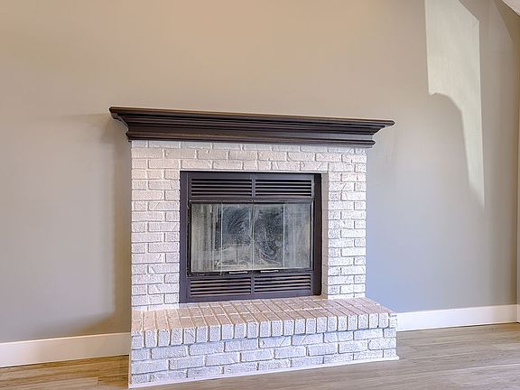 5th image of 14312 S 35th St