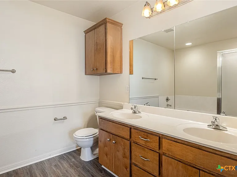 2215 Dry Creek Dr — Photo 11