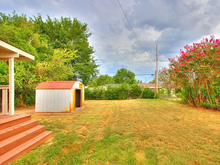 411 Showalter Dr — Photo 35