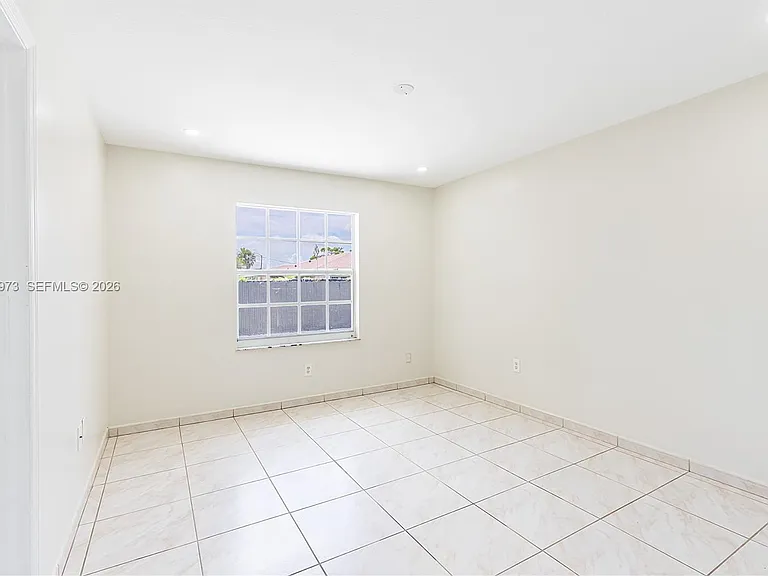 1214 NW 34th Ave #1214 — Photo 8