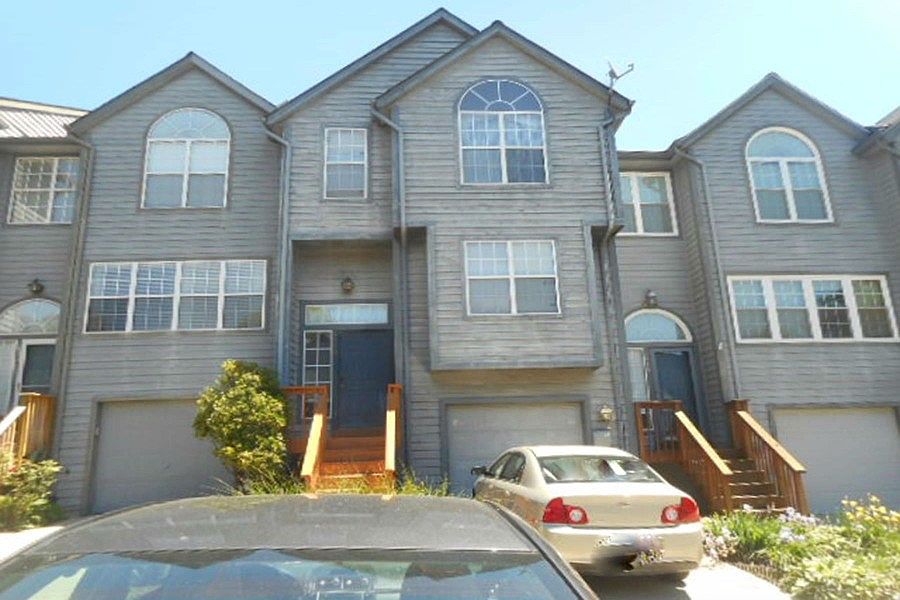 1st image of 1843 Whites Ferry Pl