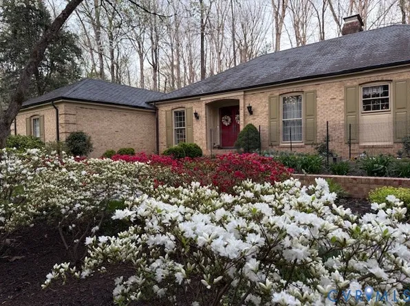 2321 Walhala Dr, North Chesterfield, VA 23236