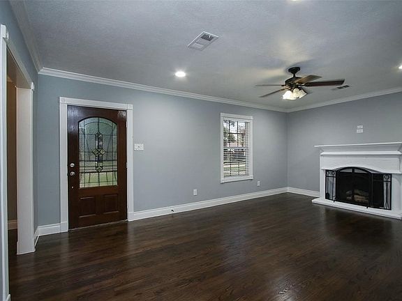 5th image of 8148 Glenbrook Dr