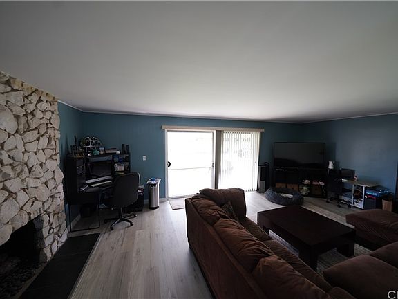 4th image of 5562 Park Ave