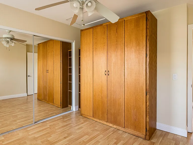4327 Swift Ave #5 — Photo 15