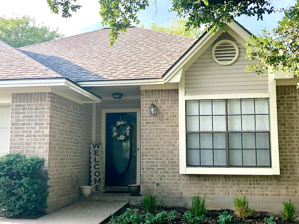 2006 Sandalwood Ln