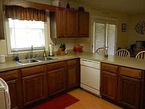 3rd image of 1607 Trailwood Dr