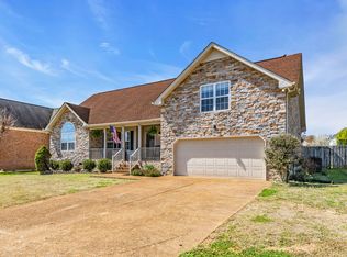 1301 Oakhall Ln, Mount Juliet, TN 37122