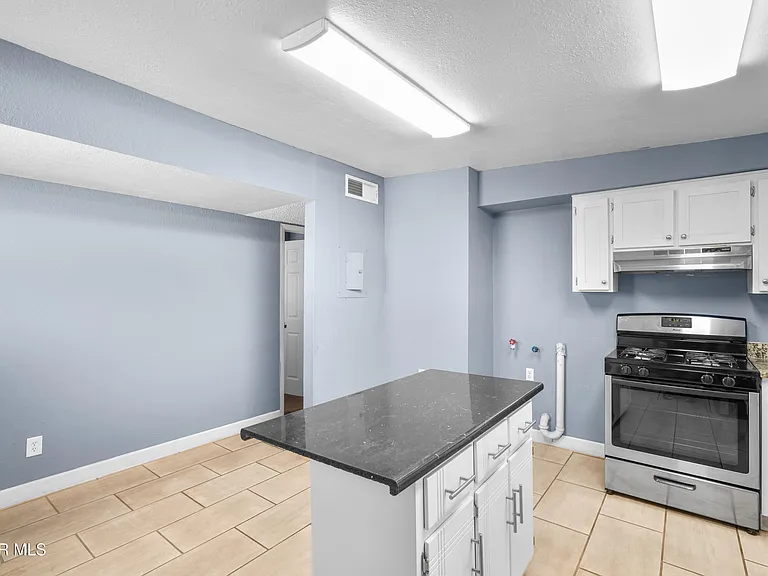 3977 Las Casitas Dr #B — Photo 19