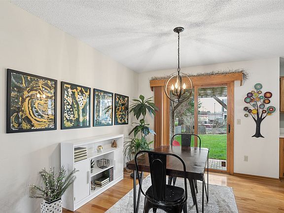 4th image of 2110 47th St