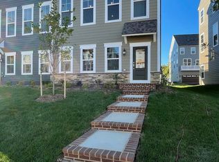 1756 Autumn Maple Leaf Dr, Dumfries, VA 22026