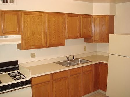 Spacious kitchen with lots of storage