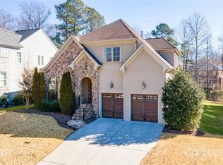 9823 Genevieve Ct, Charlotte, NC 28270