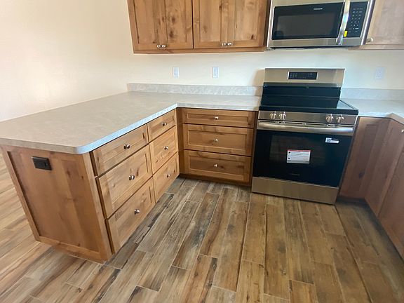 3rd image of 149 S Jefferson St #7