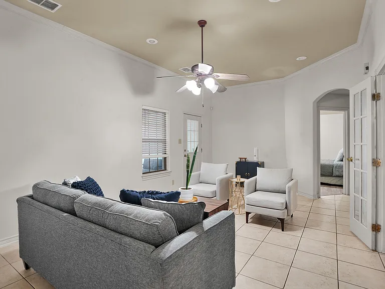 2061 Don Pascual Ln — Photo 4
