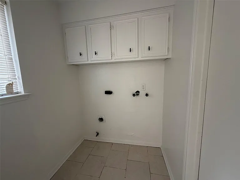 14407 Locke Ln — Photo 19