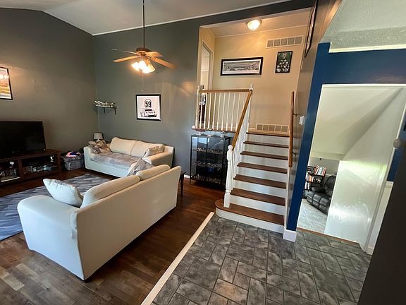 4th image of 1178 Manfeld Dr