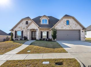 2960 Barton Creek Cir, Tyler, TX 75703