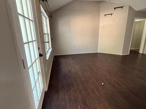 4th image of 14064 Woodmont Dr