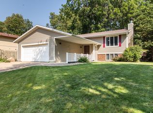 201 Meadow Run Dr SW, Rochester, MN 55902